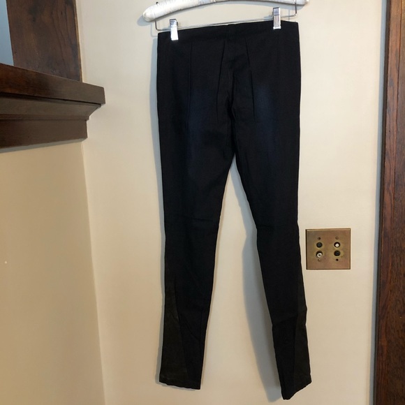 Alice + Olivia Front Zip Denim & Leather Leggings 2 - Picture 5 of 8
